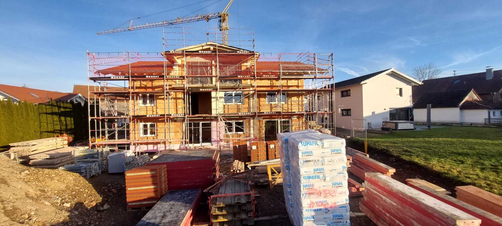 NEUBAU - Behindertengerecht! Exclusives Wohnen mit Bergblick - Ihr neues Zuhause im Grünen – familienfreundlich, hochwertig, zukunftssicher NEUBAU - Behindertengerecht! Exclusives Wohnen mit Bergblick - Ihr neues Zuhause im Grünen – familienfreundlich, hochwertig, zukunftssicher